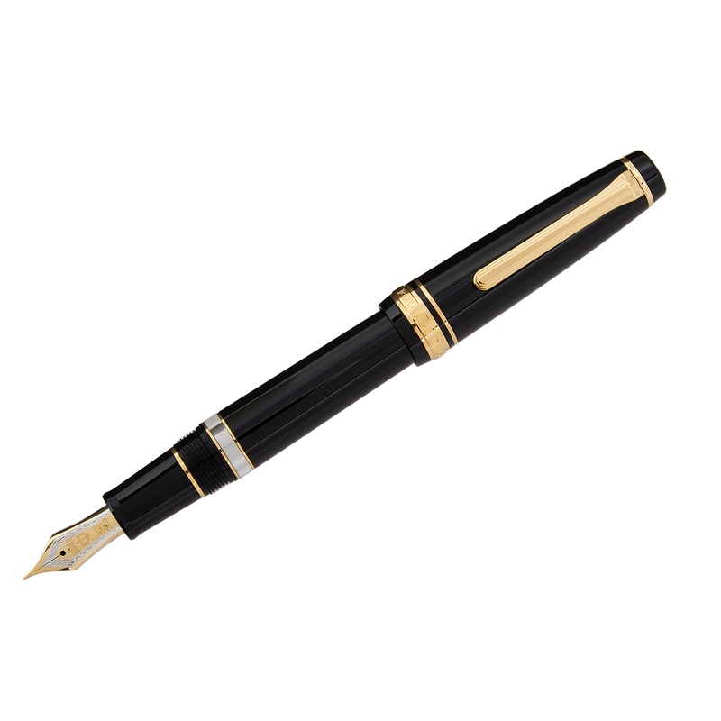 Sailor Pro Gear Realo Fountain Pen – Black/Gold Medium