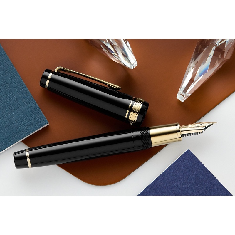 Sailor Pro Gear Fountain Pen – Roppongi Gold Matte Grip (Limited Edition) Medium Fine