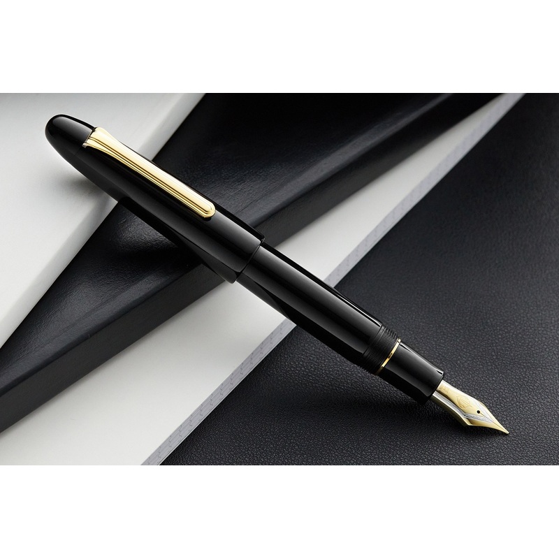 Sailor 1911 King of Pens Color Urushi Ebonite Fountain Pen – Black Medium