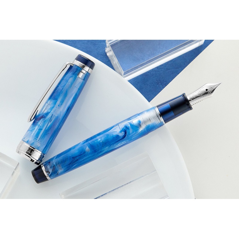 Sailor Veilio Fountain Pen – Blue (Limited Production) Fine